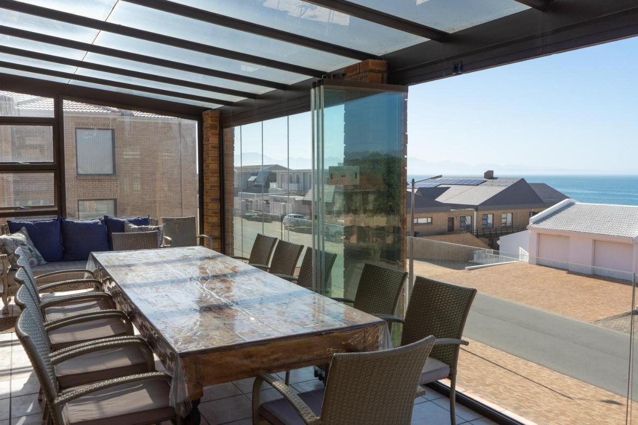 Bob Bouwer Sea View Apartment Bayview Eksteriør billede